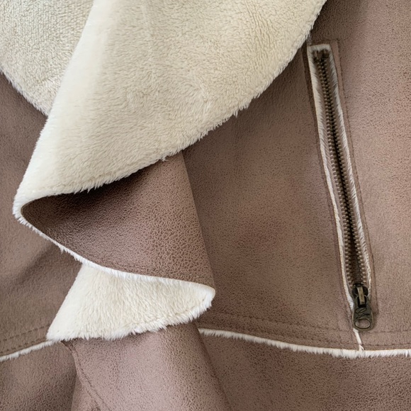 Guess Jacket - Picture 2 of 4